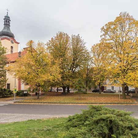 Budyne Apartment Budyne nad Ohri Bagian luar foto