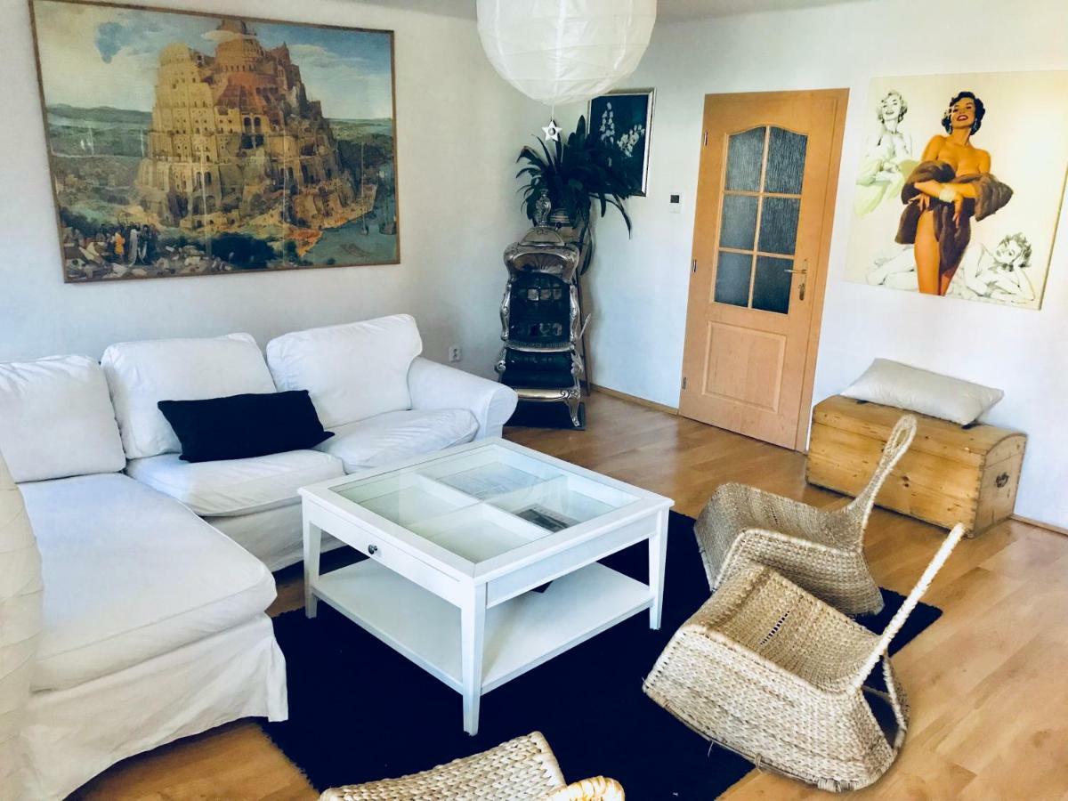 Budyne Apartment Budyne nad Ohri Bagian luar foto
