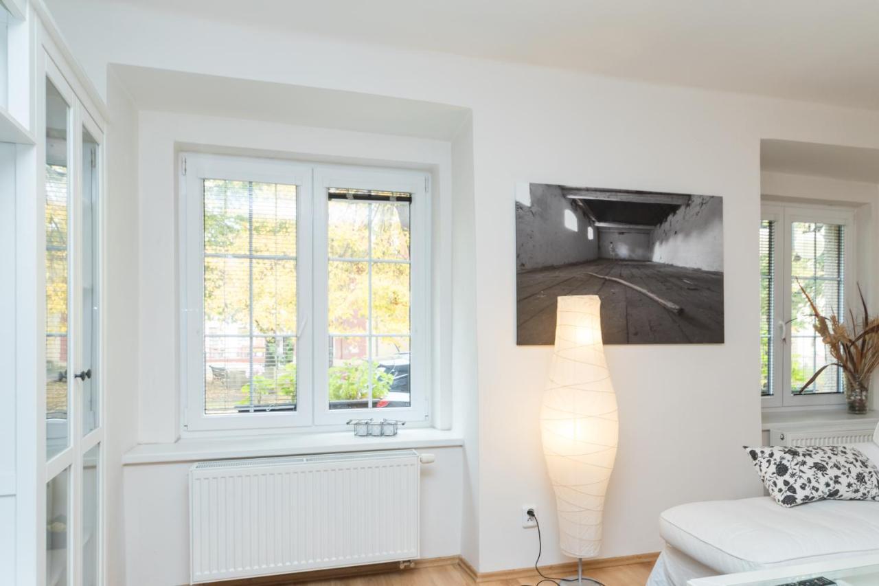 Budyne Apartment Budyne nad Ohri Bagian luar foto