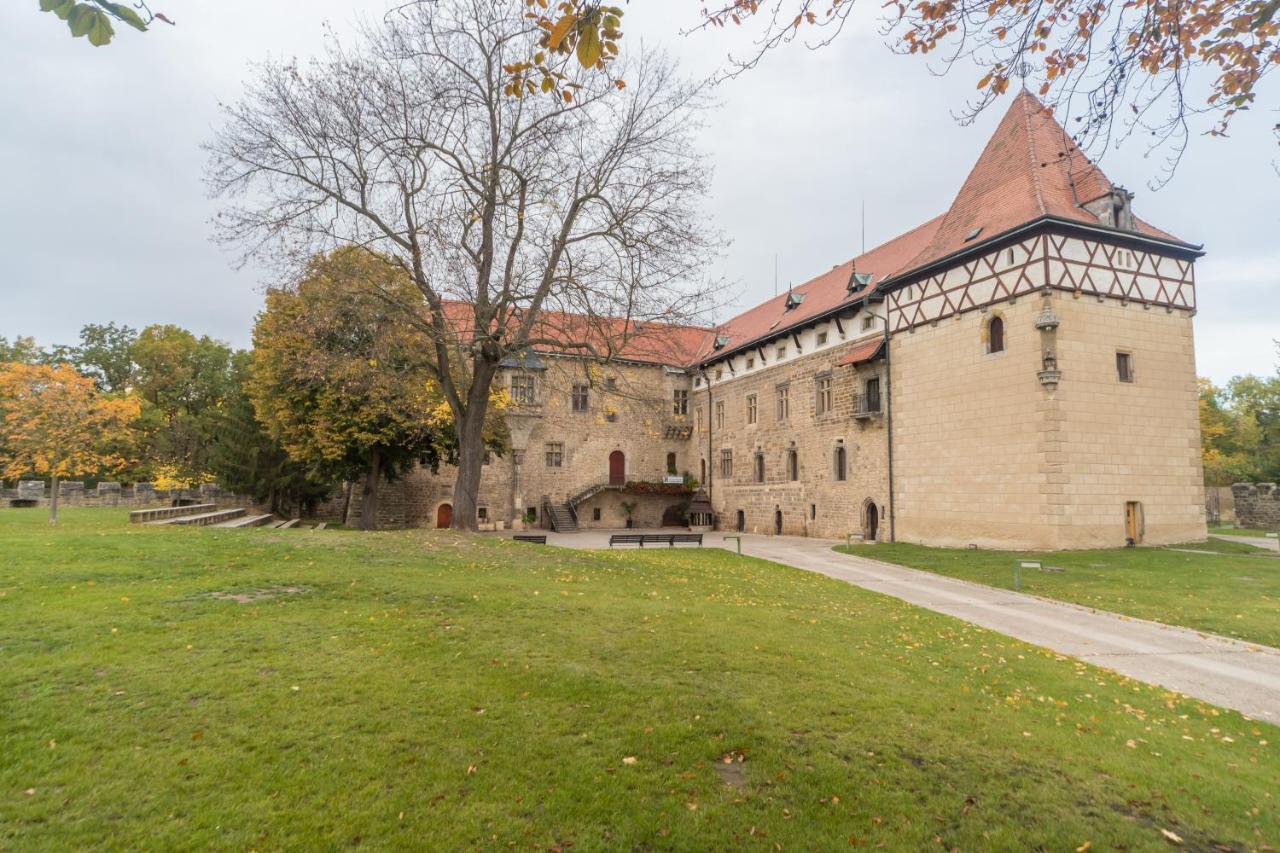 Budyne Apartment Budyne nad Ohri Bagian luar foto