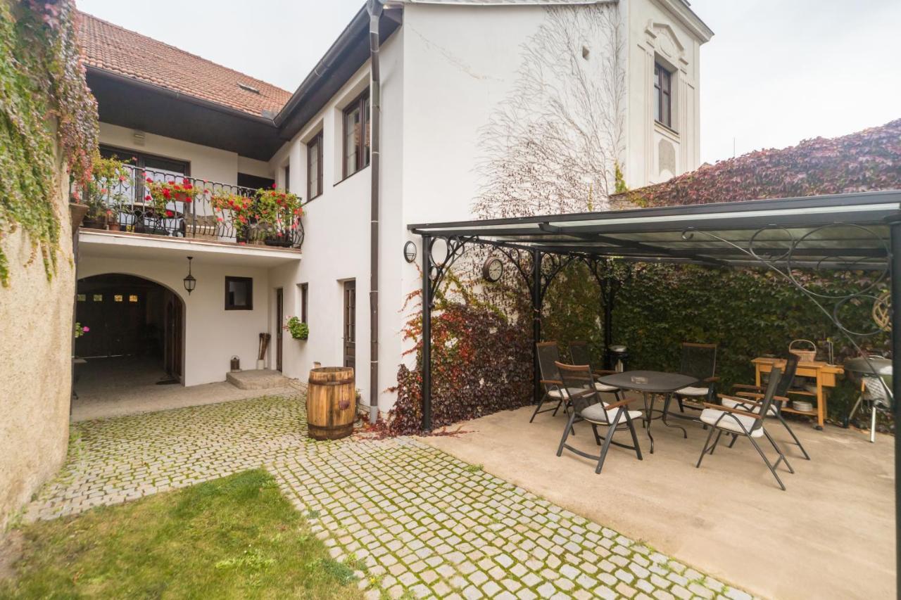 Budyne Apartment Budyne nad Ohri Bagian luar foto