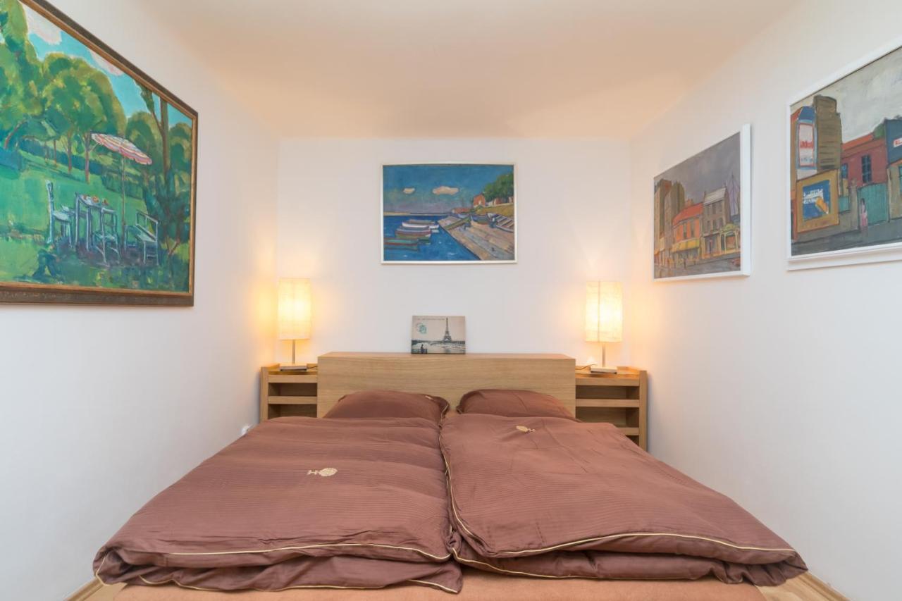 Budyne Apartment Budyne nad Ohri Bagian luar foto
